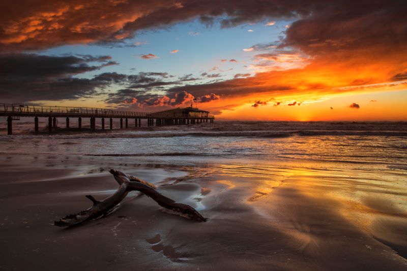 Tramonto pontile Vittoria