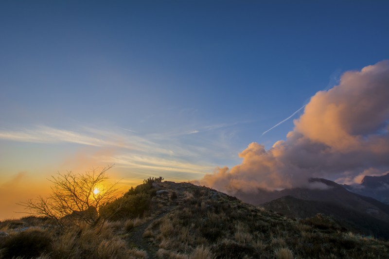 il sentiero verso il sole