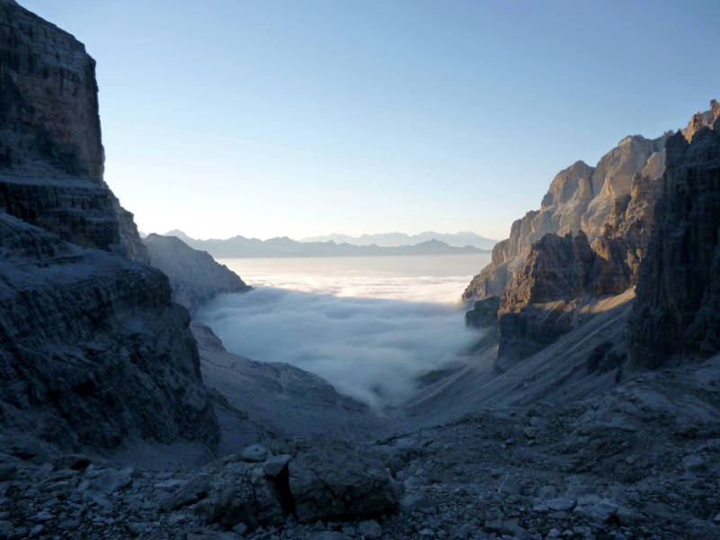 cosa c'è al di sopra delle nuvole