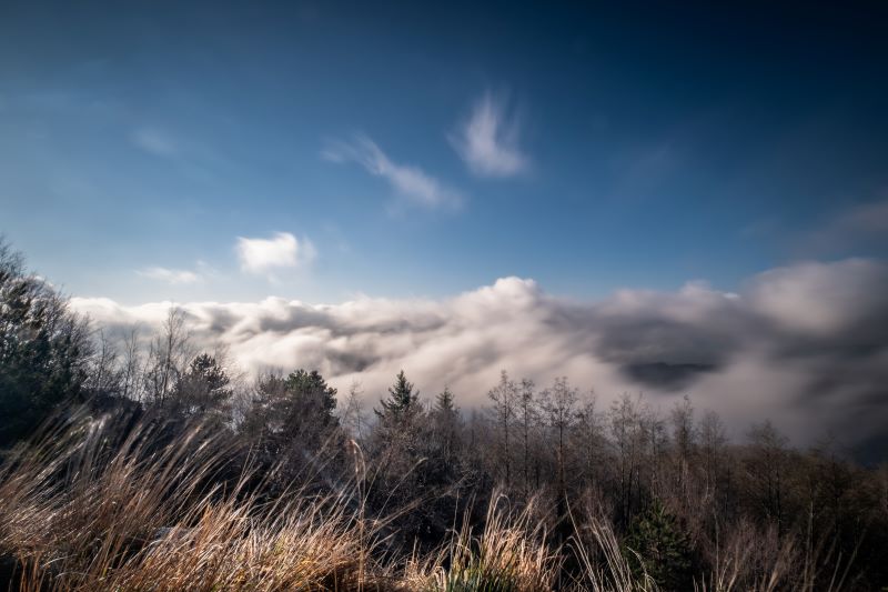 La Terra che tocca le nuvole